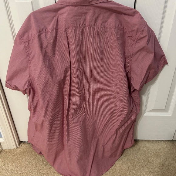 Banana Republic Red Short Sleeve Button Down - Large - Picture 2 of 3